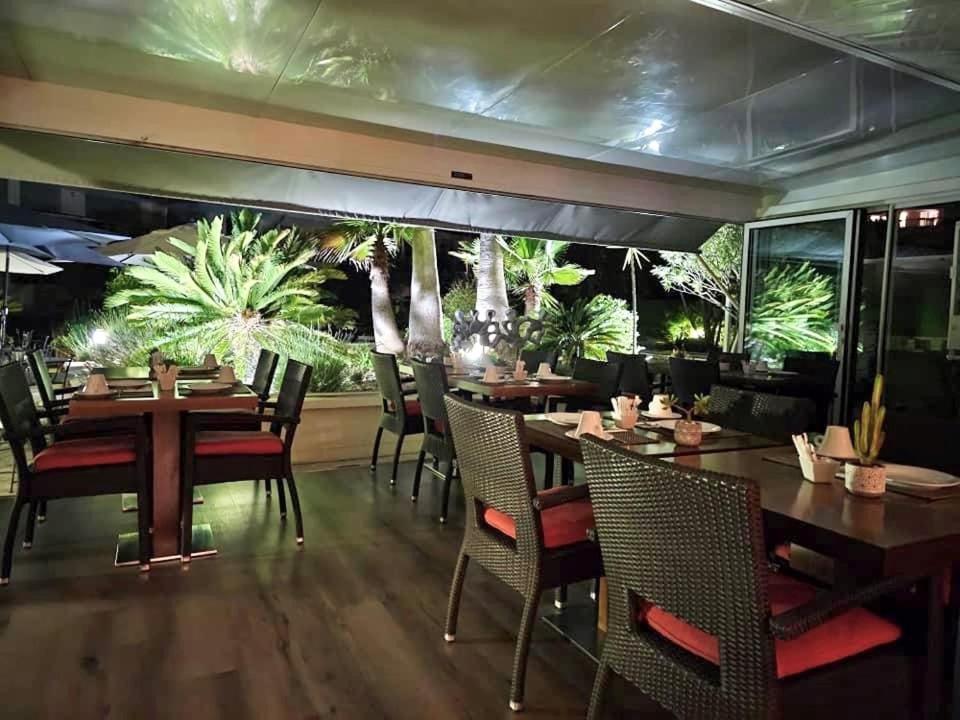 迪亚纳酒店 旺斯 外观 照片